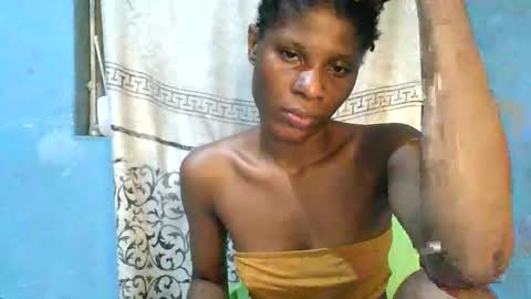 Snapshot of luckymadequeen chatting on 24, 5, 2026 Gloria online show from 24, 5, 2026