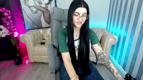 Monika online show from 17, 12, 2024