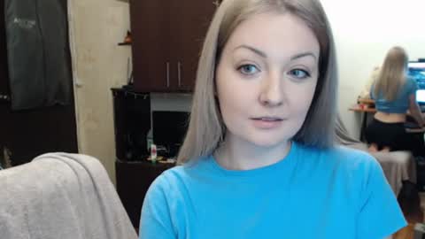 Snapshot of luckyshotgirl chatting on 5, 2, 2025 LuckyShot online show from 5, 2, 2025