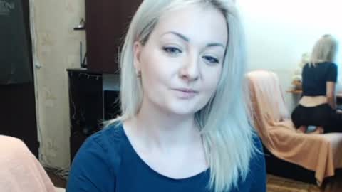 Snapshot of luckyshotgirl chatting on 8, 7, 2026 LuckyShot online show from 8, 7, 2026