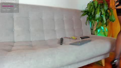 Snapshot of lucy__77 chatting on 27, 1, 2025 Hello my name is Lucy nice to meet you thumb up is important for me kisses online show from 27, 1, 2025