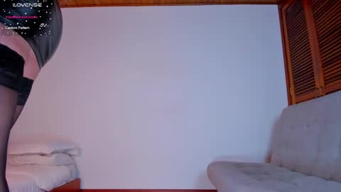 Snapshot of lucy__77 chatting on 4, 3, 2025 Hello my name is Lucy nice to meet you thumb up is important for me kisses online show from 4, 3, 2025