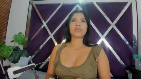 Snapshot of lucy_asm chatting on 27, 5, 2026 Lucia online show from 27, 5, 2026