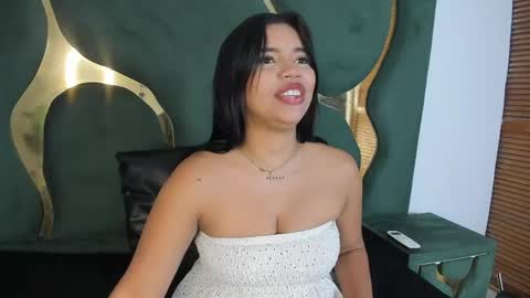 Snapshot of lucy_asm chatting on 28, 5, 2026 Lucia online show from 28, 5, 2026