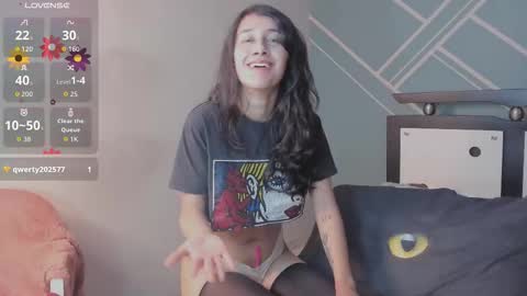 Snapshot of lucy_bluesea chatting on 17, 9, 2025 Lucy Herrera online show from 17, 9, 2025