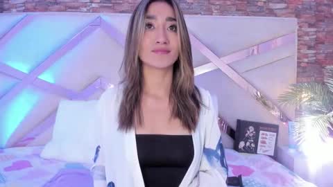 lucy_davies_ online show from 17, 3, 2026