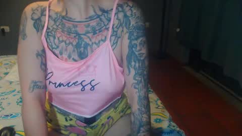 Snapshot of lucy_dreams69 chatting on 25, 5, 2026 Lucia online show from 25, 5, 2026