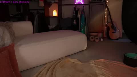 Lucy. online show from 31, 1, 2025