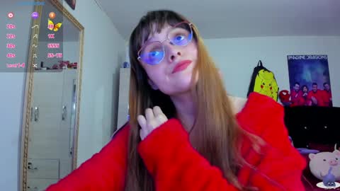 Snapshot of lucy_hess_ chatting on 8, 1, 2025 Lucy online show from 8, 1, 2025