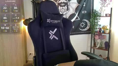 lucy meoww online show from 10, 2, 2025