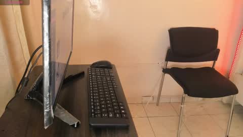 Snapshot of lucy_milf_474 chatting on 9, 11, 2025 Lucy online show from 9, 11, 2025