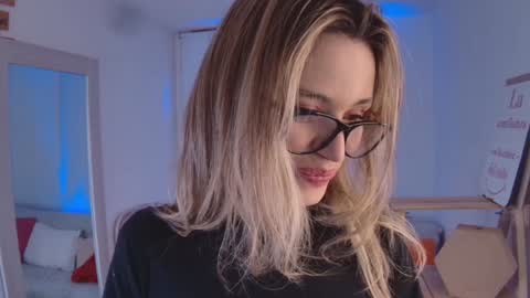Snapshot of lucy_priincess chatting on 25, 1, 2025 lucy online show from 25, 1, 2025
