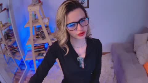 Snapshot of lucy_priincess chatting on 2, 3, 2025 lucy online show from 2, 3, 2025