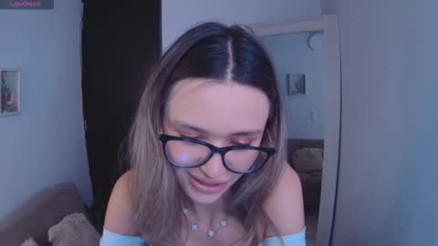 Snapshot of lucy_priincess chatting on 16, 9, 2025 lucy online show from 16, 9, 2025
