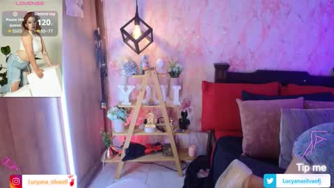 Snapshot of lucyanasilva chatting on 10, 9, 2025 Lucyana Silva online show from 10, 9, 2025