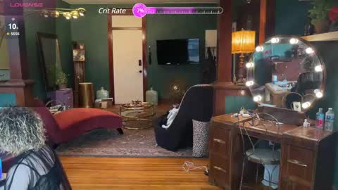 lucydreamsbaby online show from 6, 2, 2025