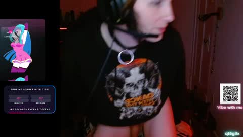 Snapshot of lucylascivious chatting on 5, 4, 2026 lucylascivious online show from 5, 4, 2026