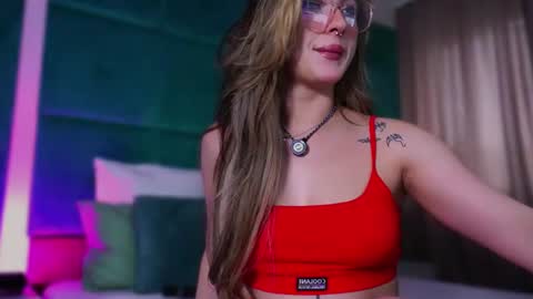 Snapshot of lucylexton chatting on 1, 7, 2026 Lucy Lexton online show from 1, 7, 2026