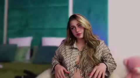 Snapshot of lucylexton chatting on 26, 7, 2026 Lucy Lexton online show from 26, 7, 2026