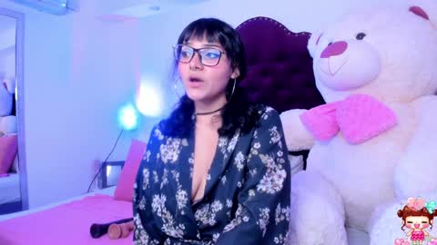 Instagramlucyluy10 online show from 9, 1, 2025
