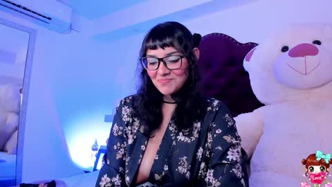 Instagramlucyluy10 online show from 5, 2, 2025