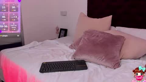 Instagramlucyluy10 online show from 12, 2, 2025