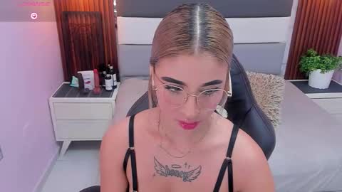 Snapshot of lucymars1 chatting on 14, 3, 2026 L U C Y online show from 14, 3, 2026