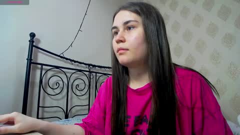 Lucy online show from 25, 4, 2026