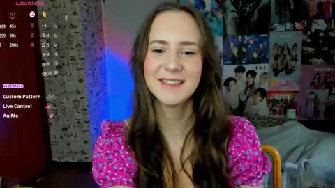 Snapshot of lucyrose33 chatting on 23, 9, 2025 Lucy Rose online show from 23, 9, 2025