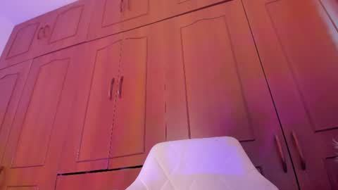 Snapshot of lucyshen_ chatting on 19, 6, 2026 luciana online show from 19, 6, 2026