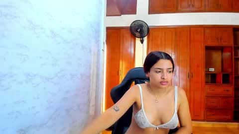 LUCY  online show from 16, 4, 2026