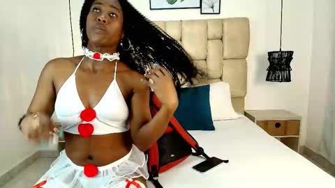 lucytaylor_t online show from 1, 12, 2025