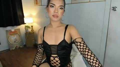 lucyvane online show from 6, 7, 2026