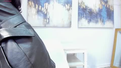 Lucy Liiu online show from 13, 1, 2026