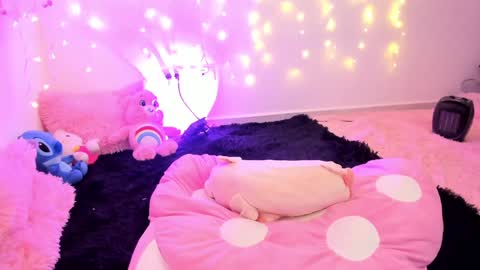 LUCYY FROM HOME  online show from 19, 1, 2025