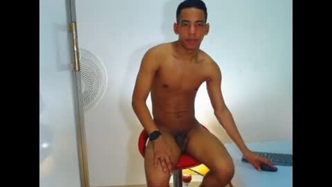 Snapshot of luigiluxs chatting on 9, 7, 2026 MY NAME IS LUIGI online show from 9, 7, 2026