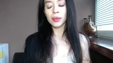 luisa lovedom online show from 18, 4, 2026