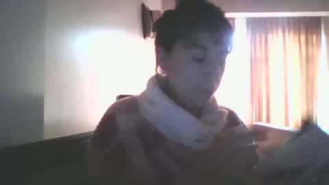 Snapshot of luisa_hollmes chatting on 23, 10, 2025 luisa_hollmes online show from 23, 10, 2025