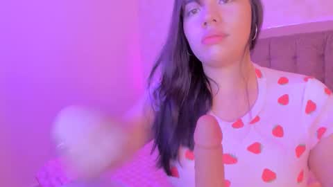 Snapshot of luisagiraldo_ chatting on 14, 9, 2025 Luisa Giraldo online show from 14, 9, 2025