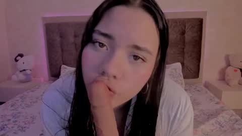 Snapshot of luisagiraldo_ chatting on 29, 9, 2025 Luisa Giraldo online show from 29, 9, 2025