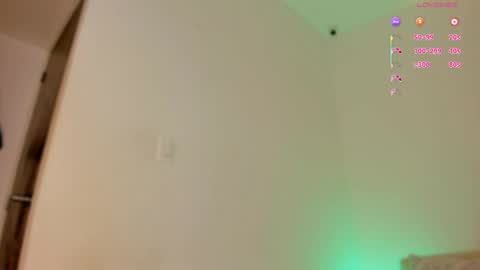 Snapshot of luisah_ chatting on 28, 4, 2026 L U I S A online show from 28, 4, 2026