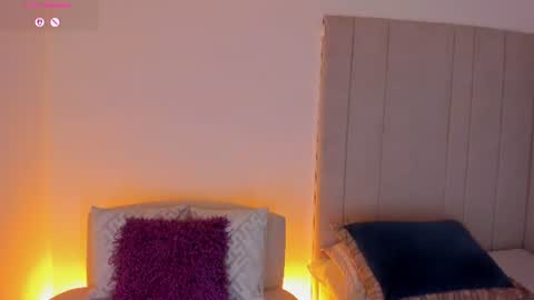 Snapshot of luisah_ chatting on 19, 6, 2026 L U I S A online show from 19, 6, 2026