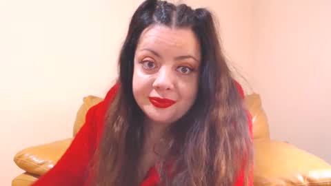 Cassie online show from 28, 2, 2025