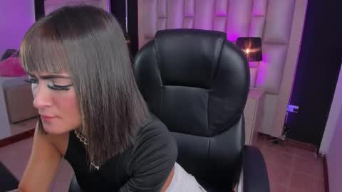 Snapshot of luisajonnes_ chatting on 1, 2, 2026 Luisa online show from 1, 2, 2026