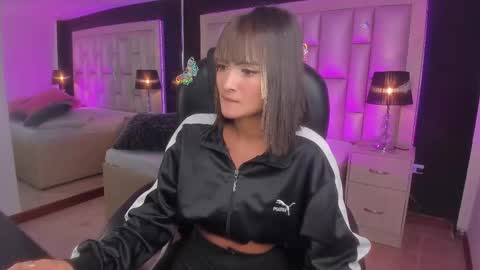 Snapshot of luisajonnes_ chatting on 18, 2, 2026 Luisa online show from 18, 2, 2026