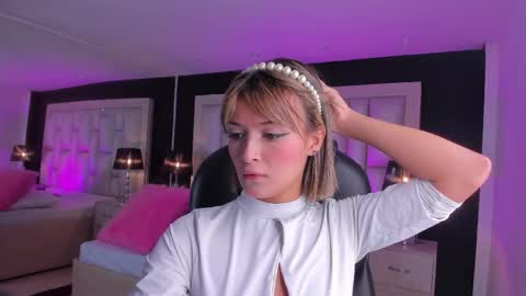 Snapshot of luisajonnes_ chatting on 23, 5, 2026 Luisa online show from 23, 5, 2026