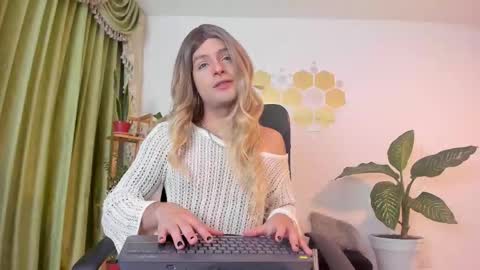 Snapshot of lukacastillo chatting on 24, 2, 2026 Luka Castillo online show from 24, 2, 2026