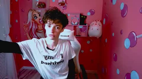 Luke online show from 4, 12, 2025