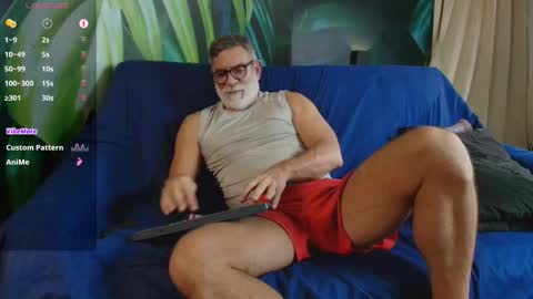 Snapshot of lukecrews chatting on 2, 3, 2026 Luke Crews online show from 2, 3, 2026