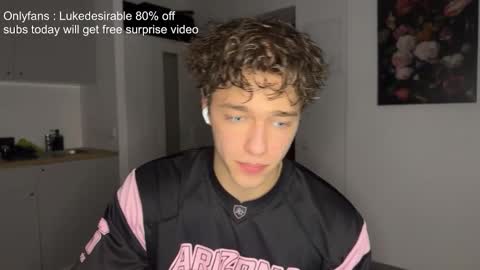 lukedesirable online show from 19, 2, 2026